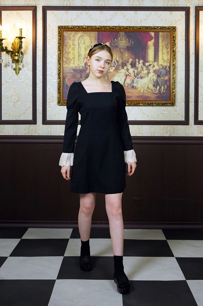 square neck onepiece