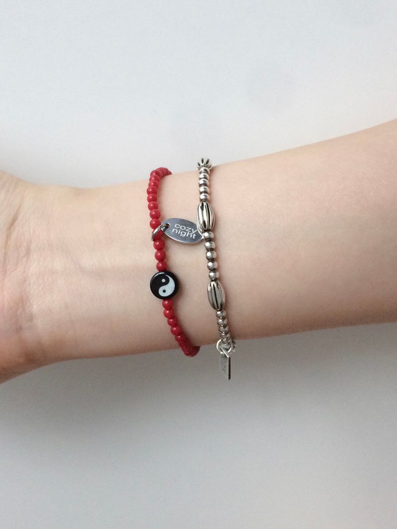 YIN N YANG RED BRACELET