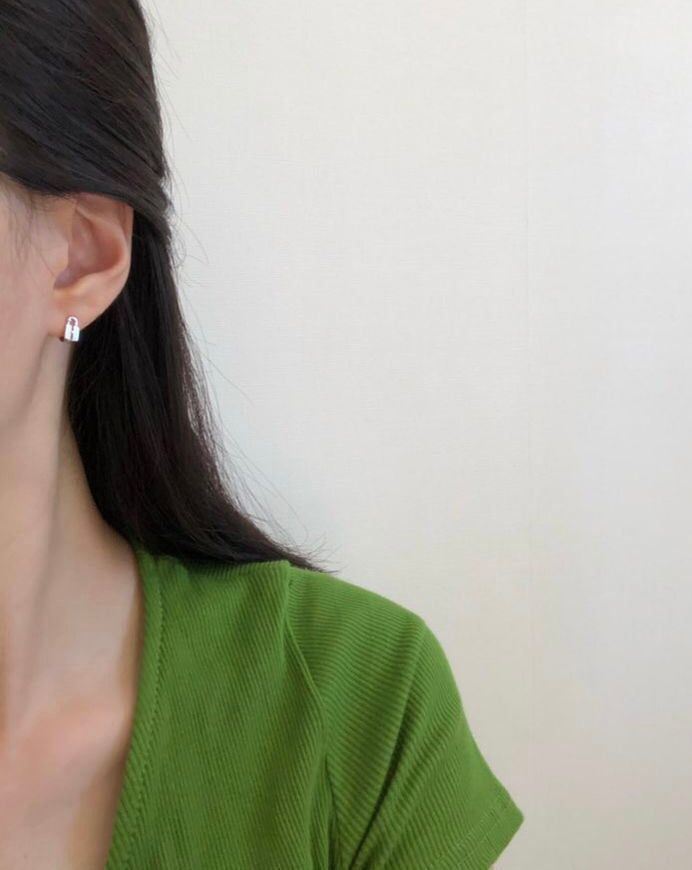 One-touch Key-Lock Earrings (2 colors)