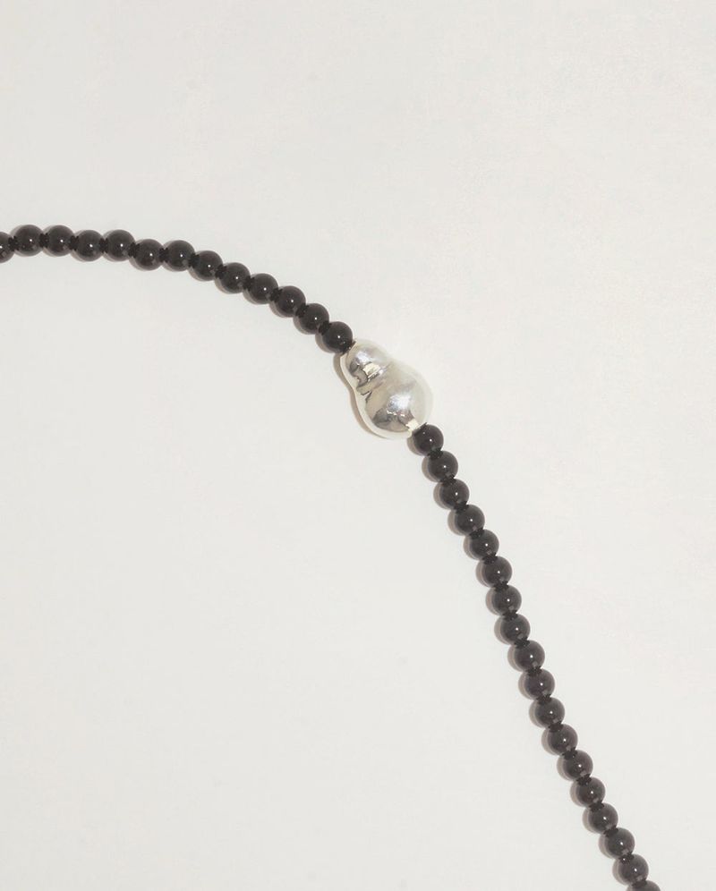 PEANUT ONYX NECKLACE