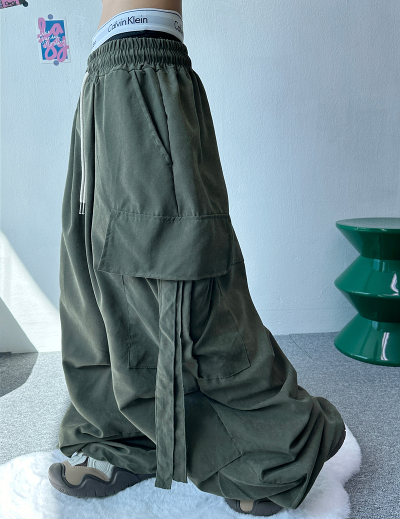 CCORTTI(コルッティ)の「ツーラインポイントパラシュートバルーンパンツ💚🤎🩶 - 5 カラーズ(パンツ)」