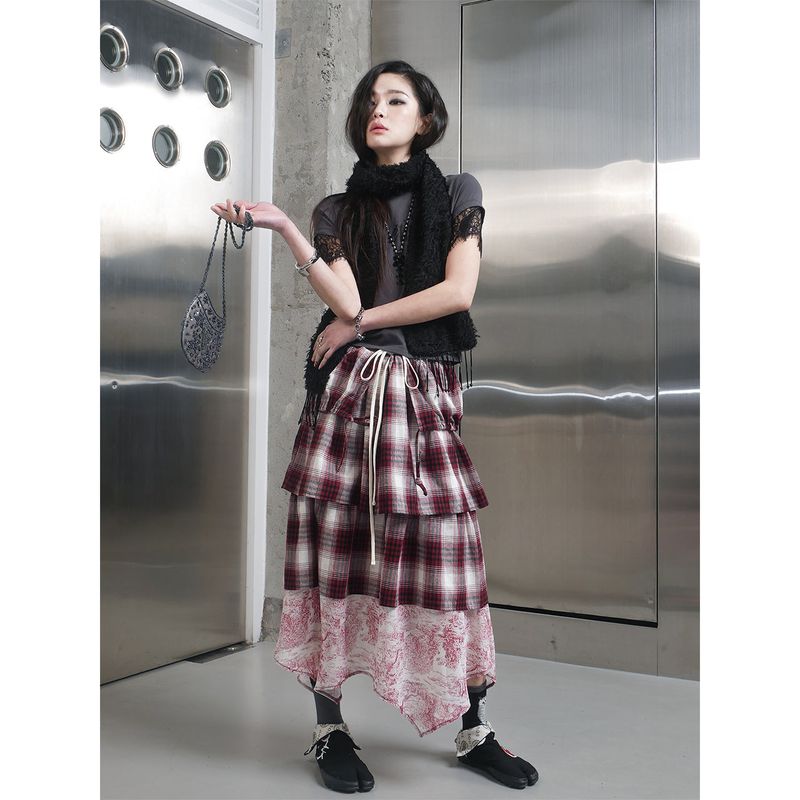 CHECK TIERED SKIRT