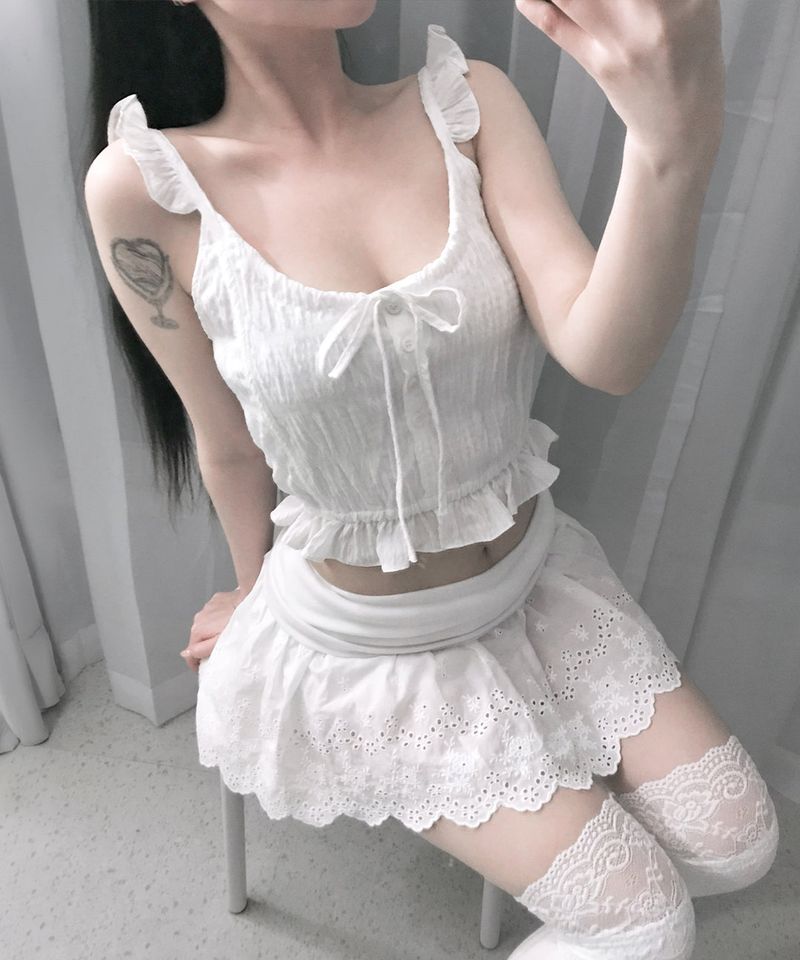 meego（ミーゴ）の「hawaii frill blouse (2colors)（Tops）」