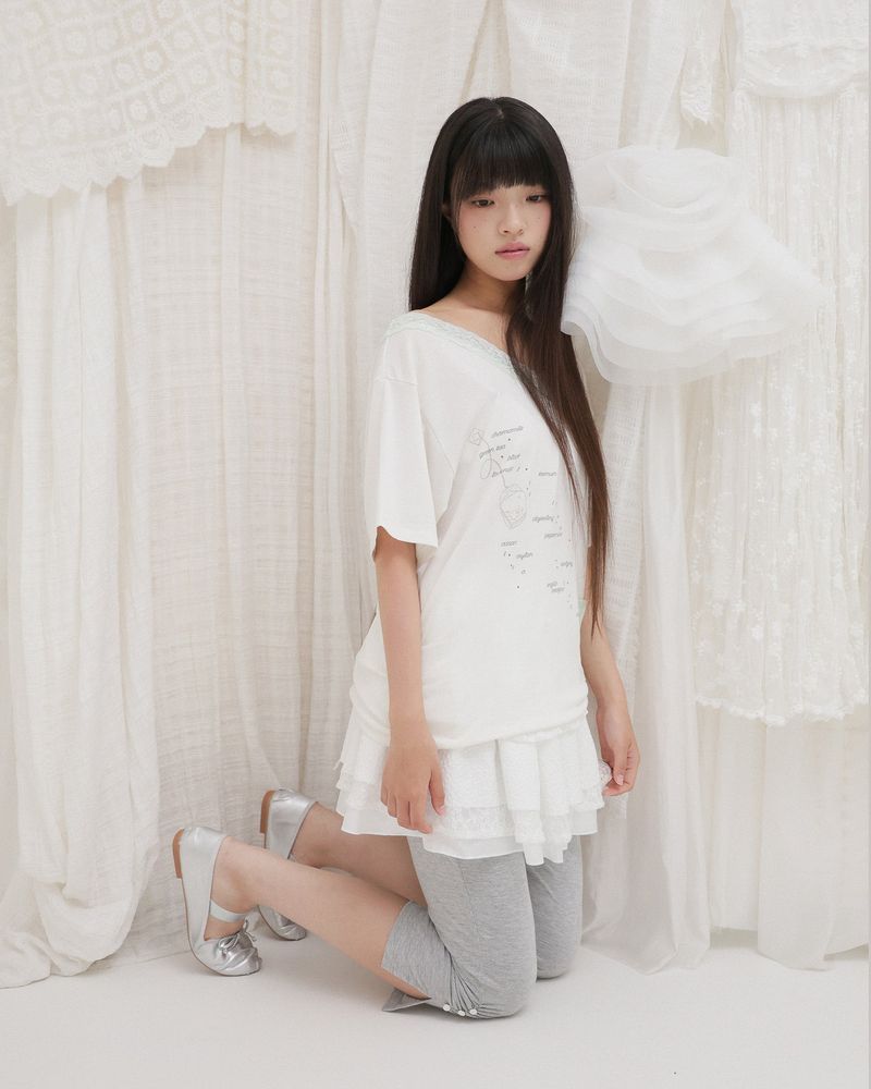 TEA DIARY V-NECK TOP / WHITE