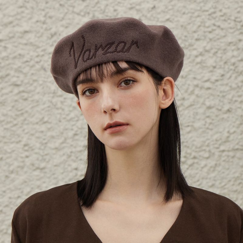 VARZAR Cursive Logo Wool Beret / Cocoa