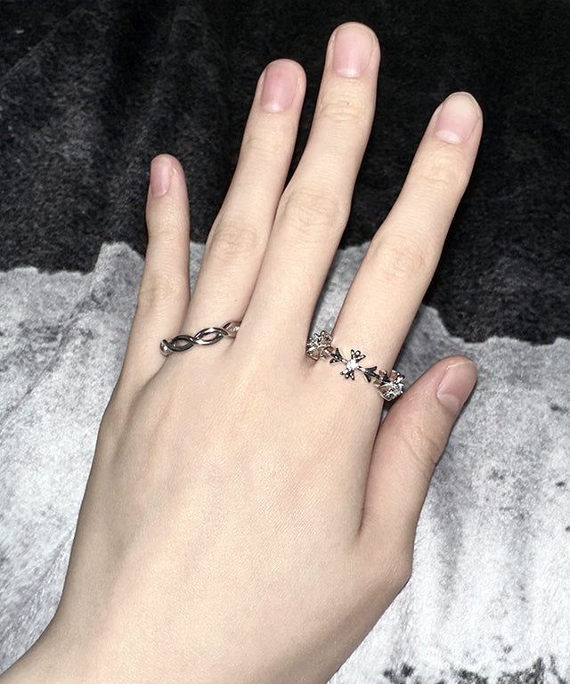 Silver flower Ring
