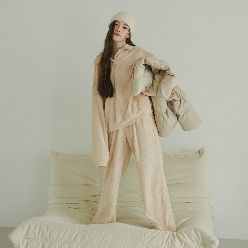 TMO BY 13MONTH(ティーエムオーバイサーティーンマンス)の「FLEECE PANTS (BEIGE)(Pants)」