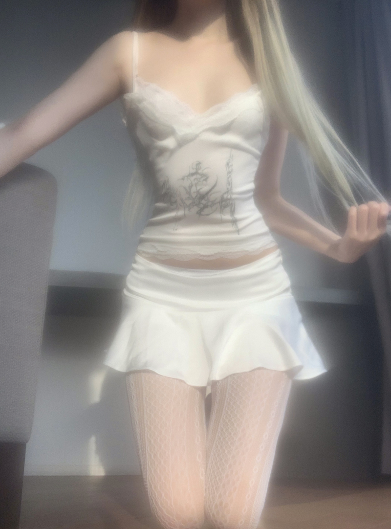suzen（スゼン）の「Shukan Drawing Lace Top (white)（Tops）」