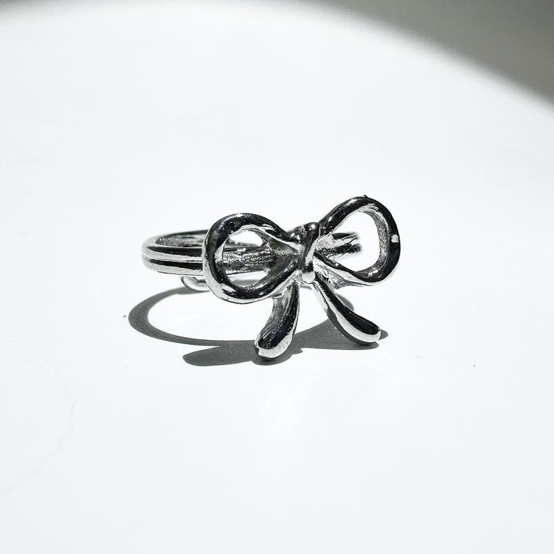 [YENA] Silver vintage ribbon ring