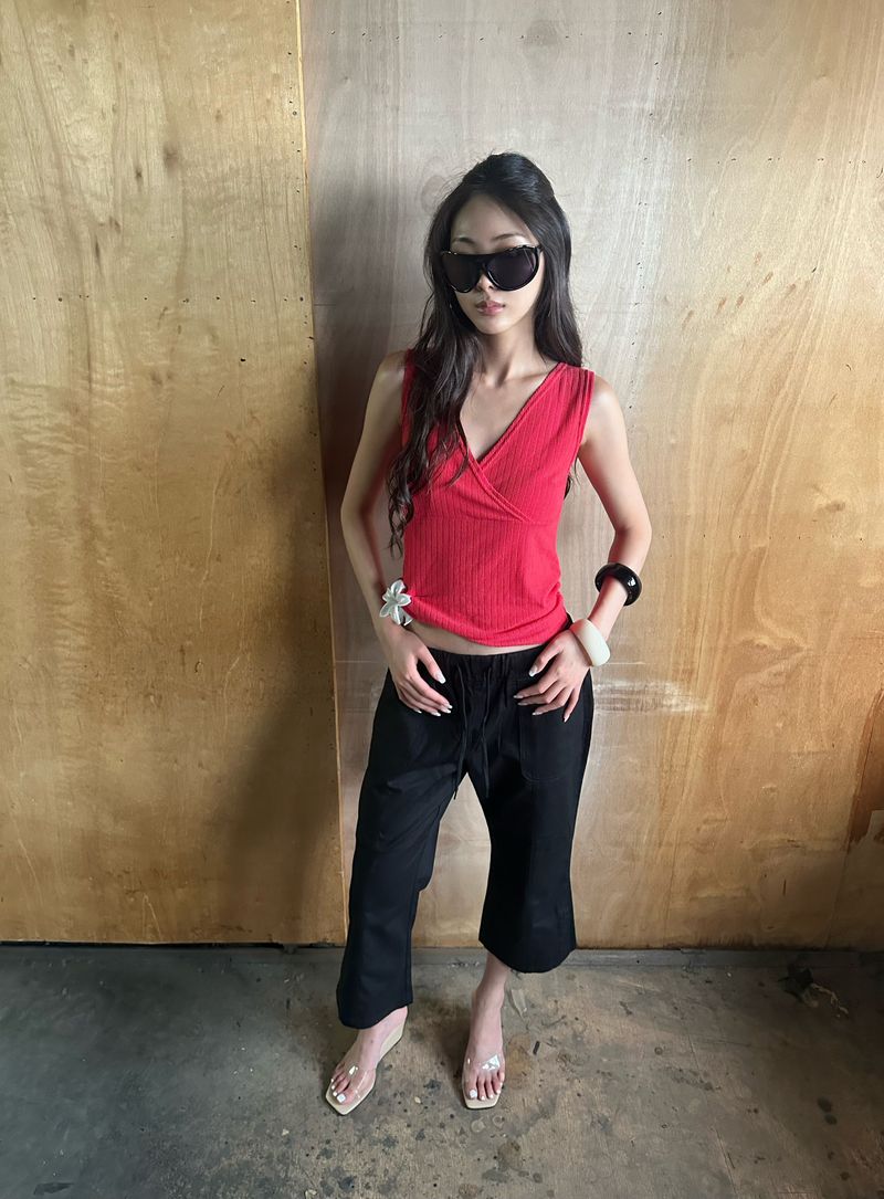 punching v neck top