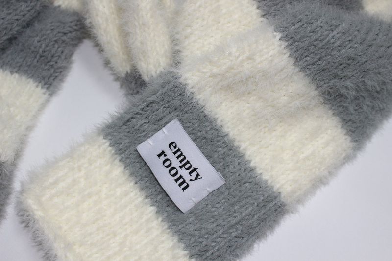 sleeve fluffy stripe muffler (gray)