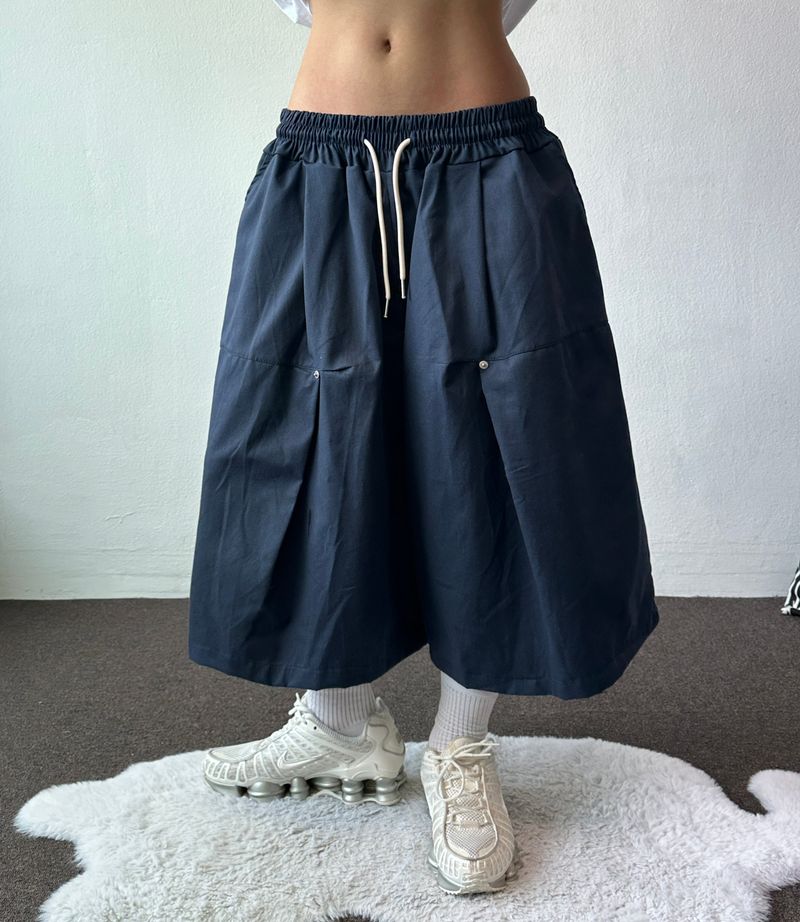 CCORTTI(コルッティ)の「Courtney Rivet Slit Balloon Bermuda Shorts 3color(Pants)」