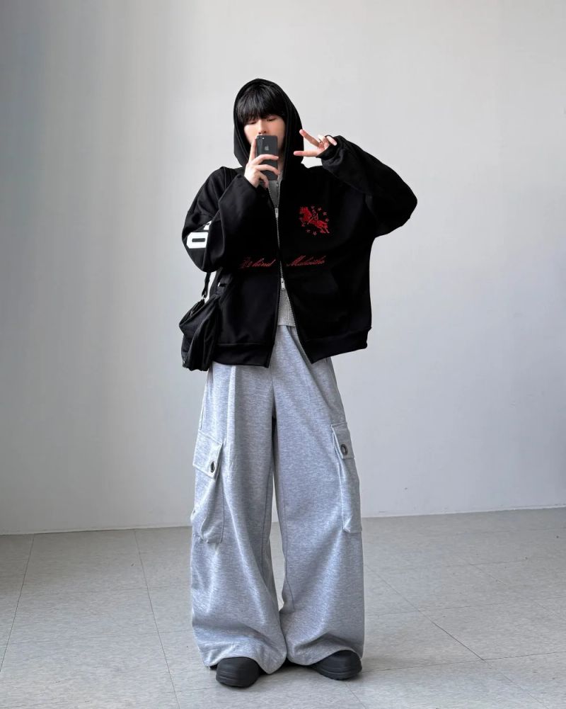 Niki Eyelet Training Pants