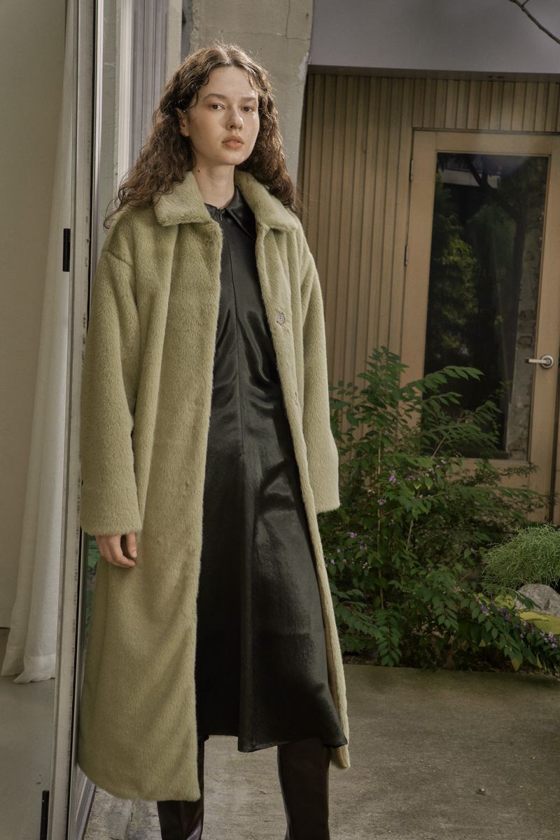 FAKE FUR LONG COAT_GREEN TEA