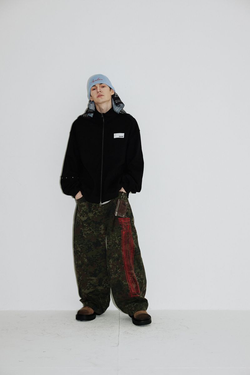 Rivet Wide Sweat Zip-up (Clean-black)