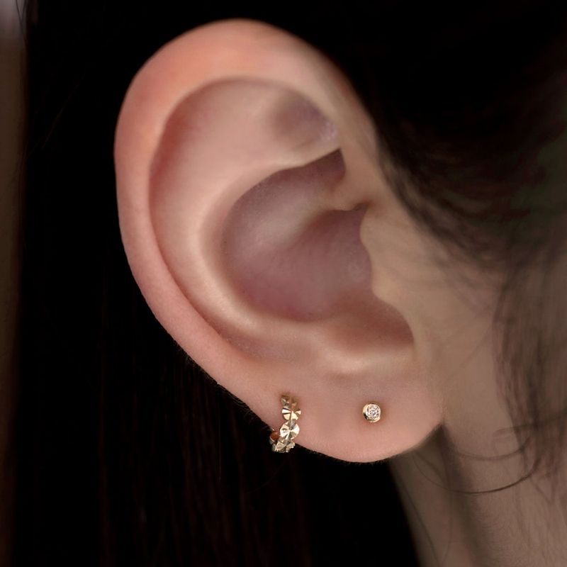 Less is more（レスイズモア）の「[single earring]14K gold cutting one-touch earring（Accessories）」