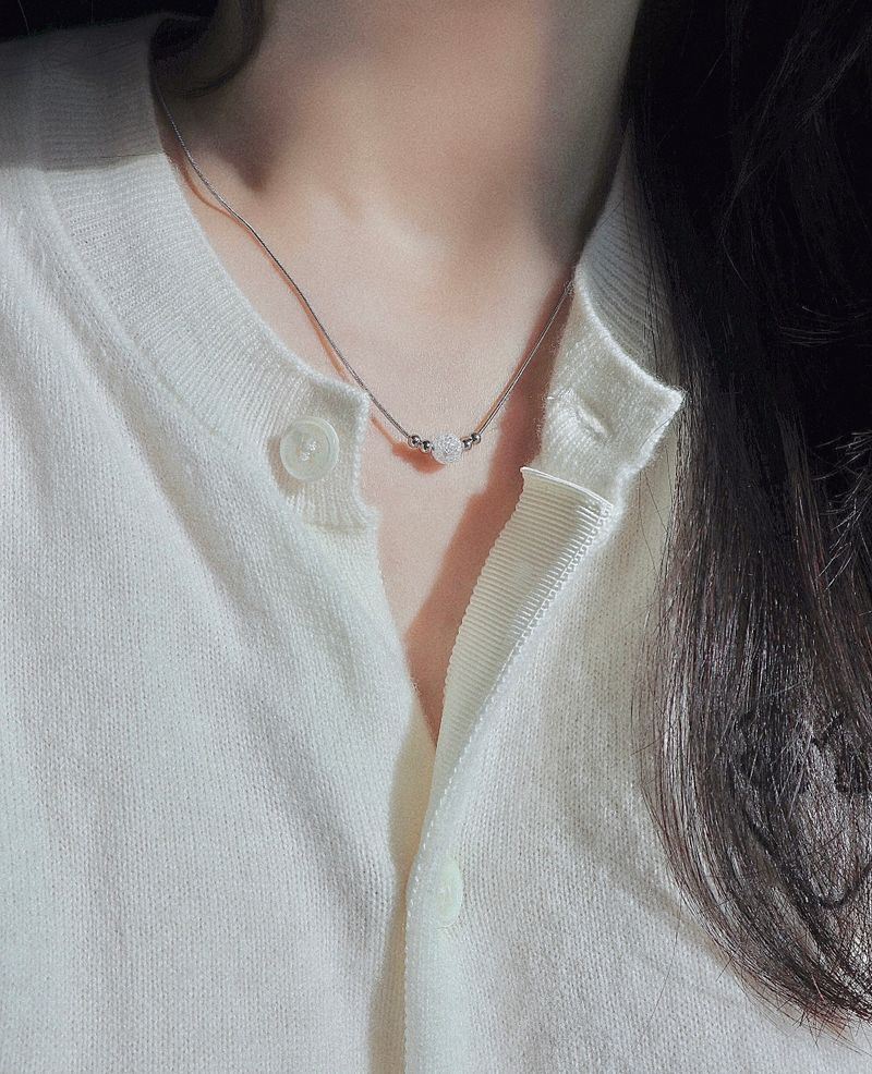 RUNARING（ルナリング）の「Simple crack crystal necklace（Accessories）」