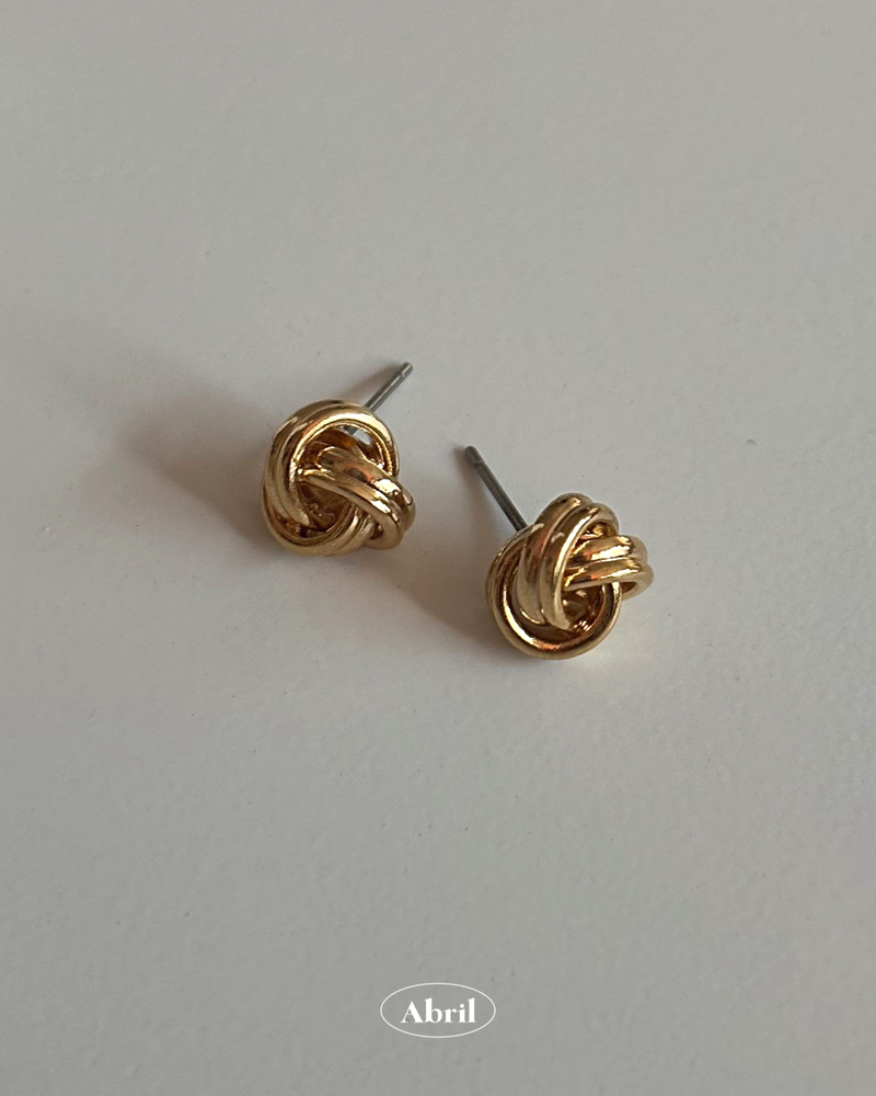 Mini Danish Earrings (2 color)