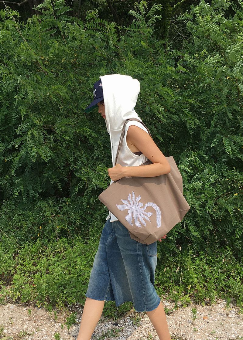 SUMMER PATCH TOTE BAG