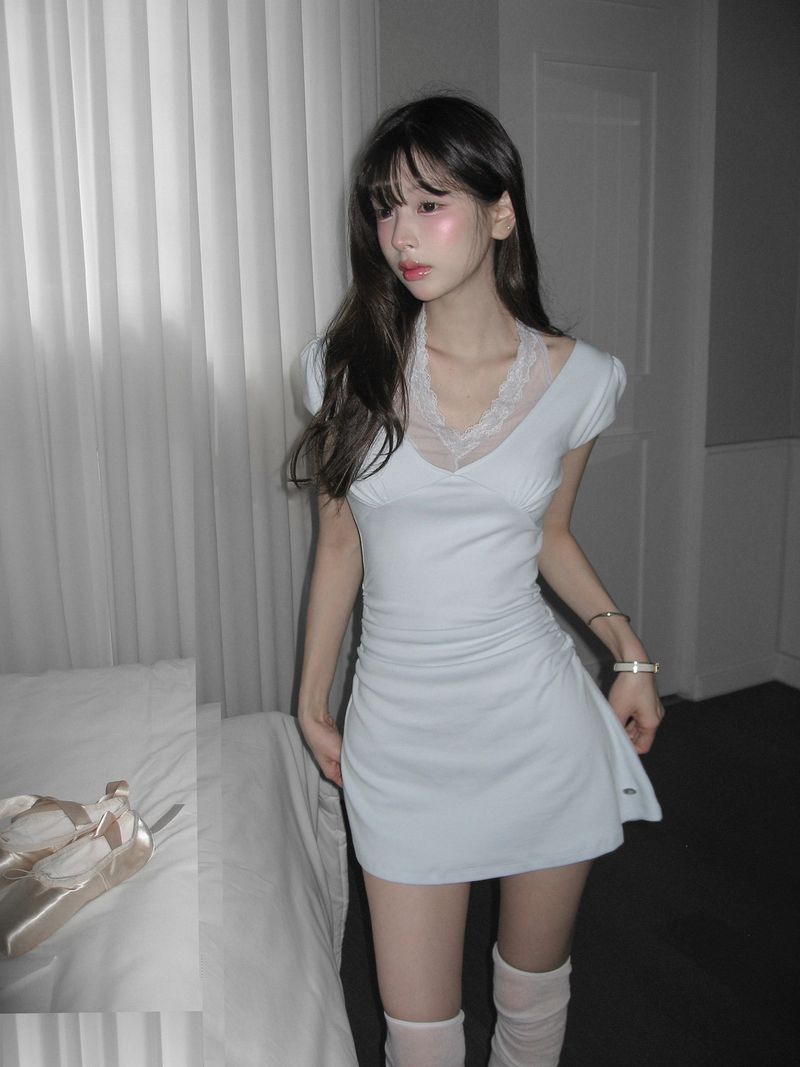 [MADE] Roena Halter-Neck Lace Mini Dress