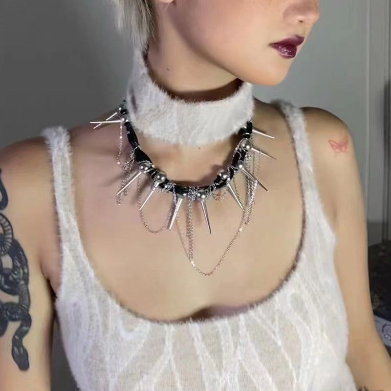 Rivet chain necklace
