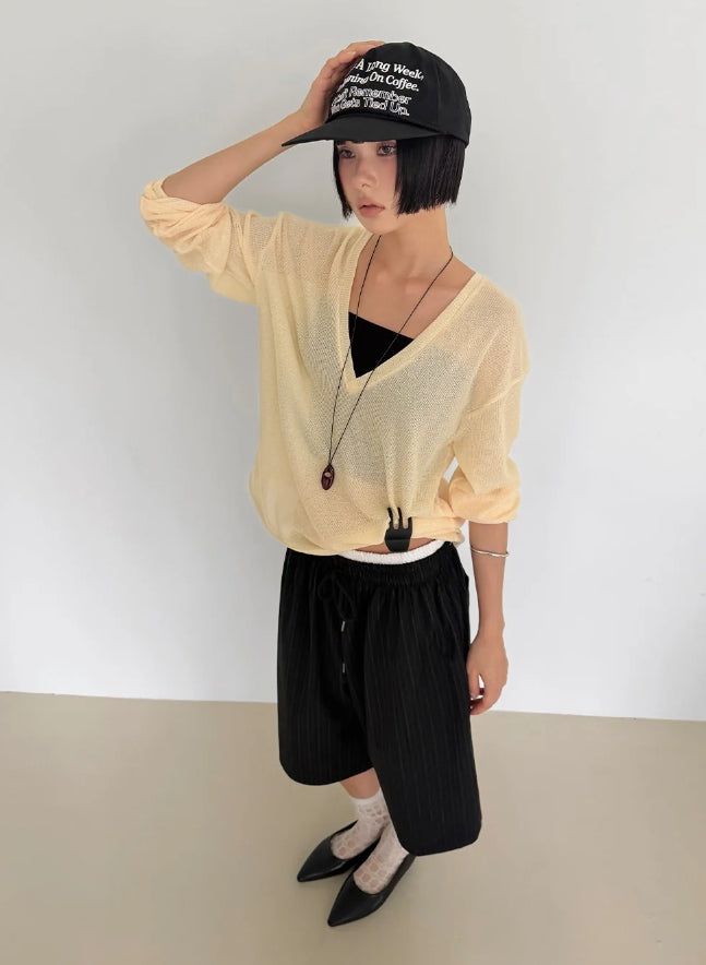 LINEN DEEP V-NECK KNIT
