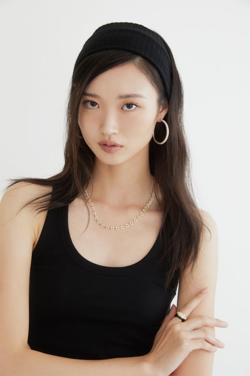 Dazzling Round Hoops