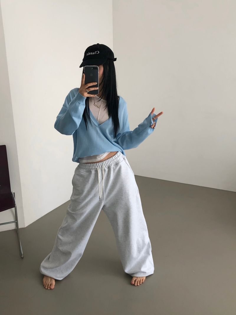 Breeze Deep V-Neck Knit