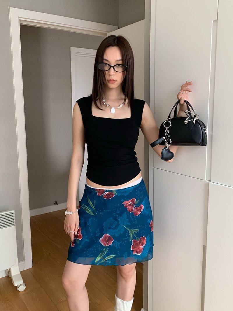 Red flower blue chiffon chiffon skirt