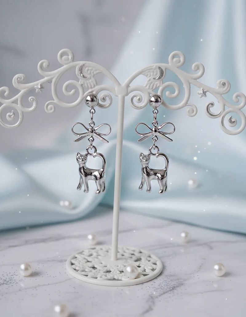 Kitty and Bow Earring - Silver Color