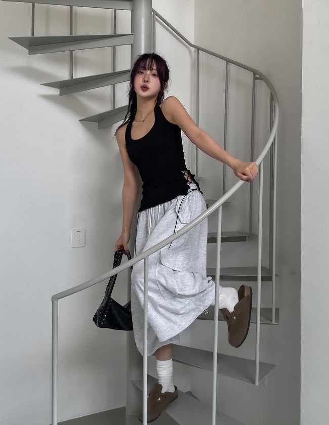 Mute cut side eyelet halter sleeveless