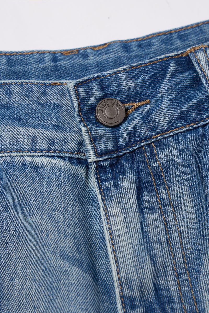 Distressed Washed Jeans