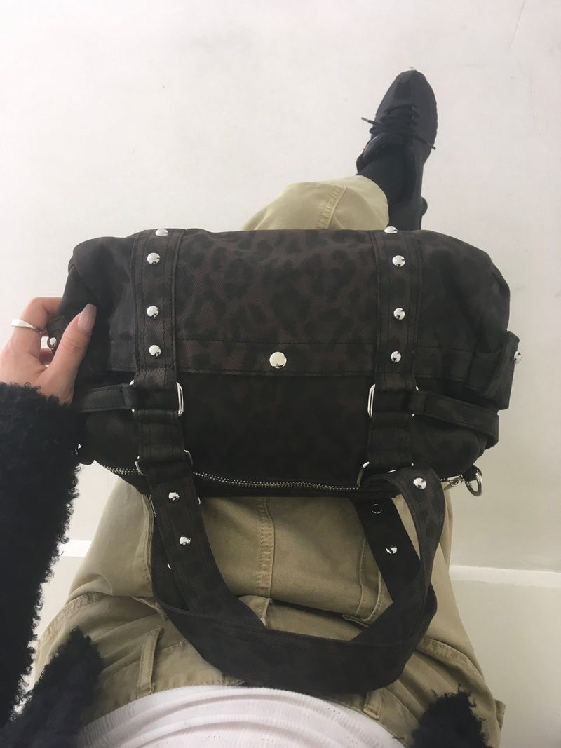 moroi（モロイ）の「レオパードスタッドバッグ（バッグ）」