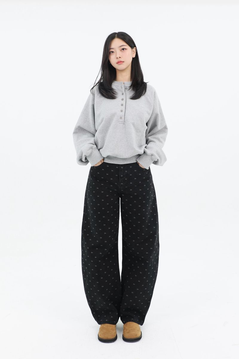 CLOUD FLEECE RIBBON PRINTED CURVED FIT DENIM_BLACK code 26010-1