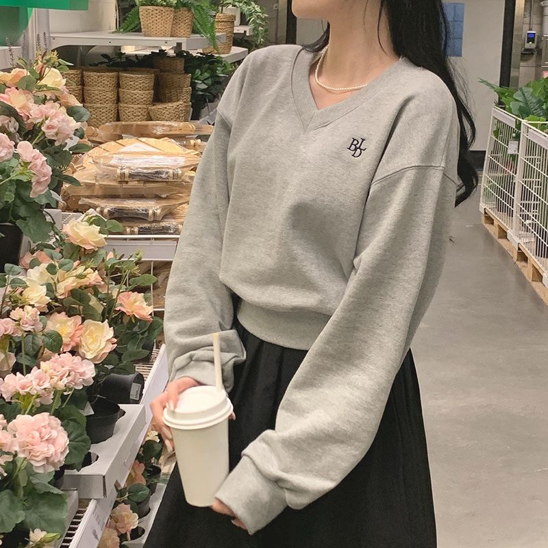 [Bellide made] Pastel V-neck cropped sweatshirt