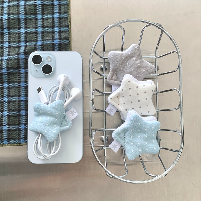 dot star★caron earphone holder
