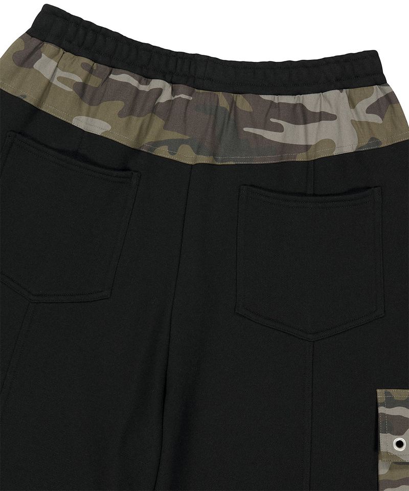 BERMUDA CAMO CARGO SWEATSHORT