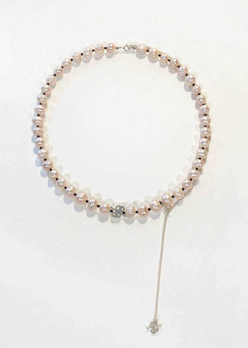 Drop Pearl Necklace