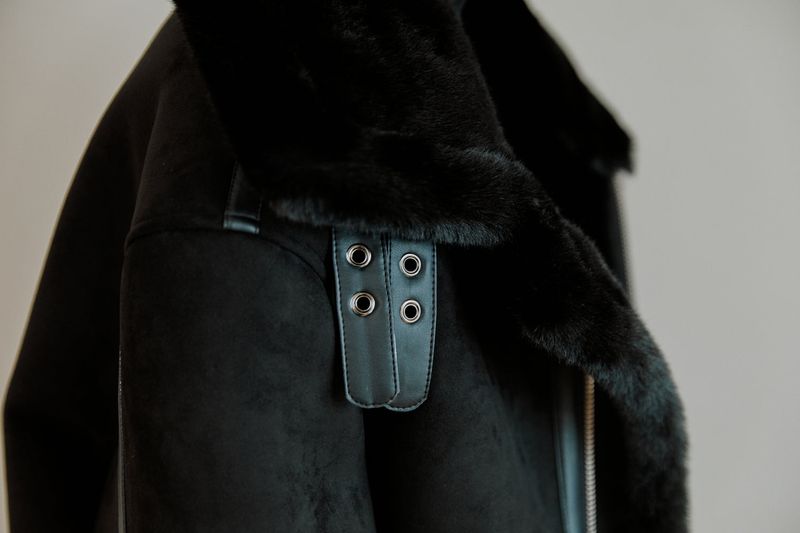 unisex mustang black