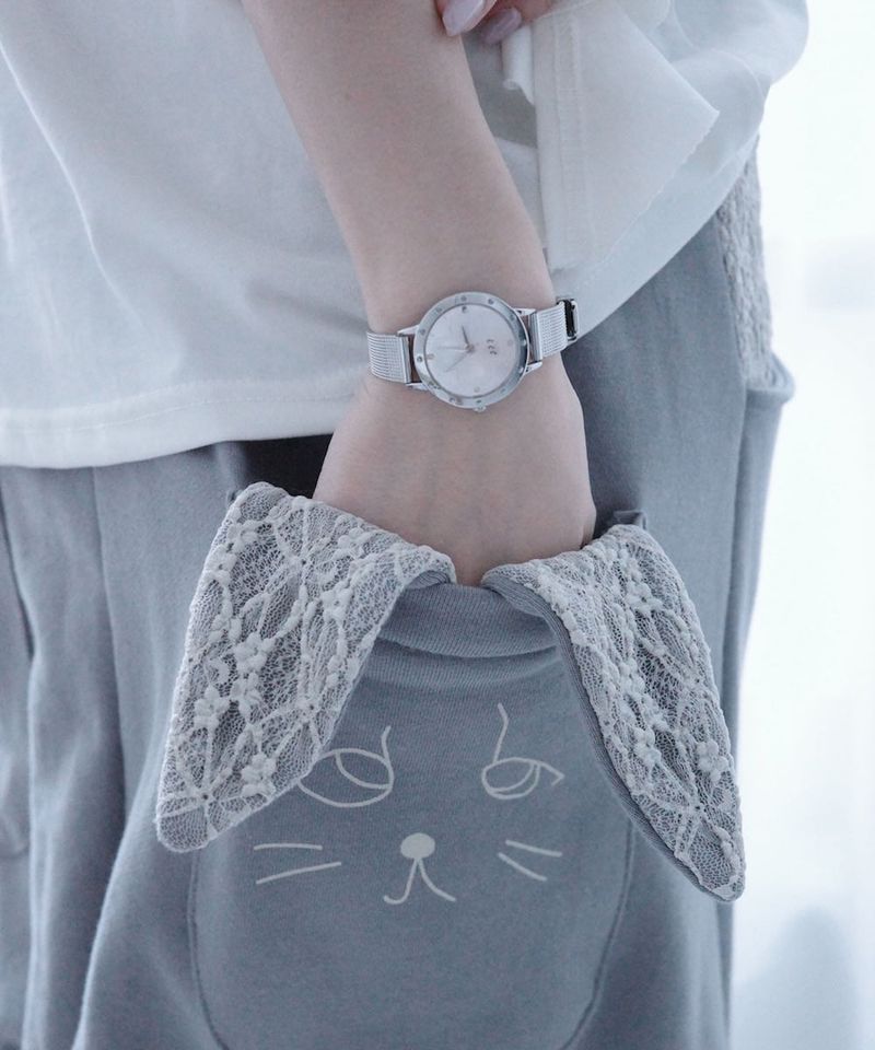 eeespace（イースペース）の「ラッキー クローバー ウォッチ (Silver Ivory)（アクセサリー）」