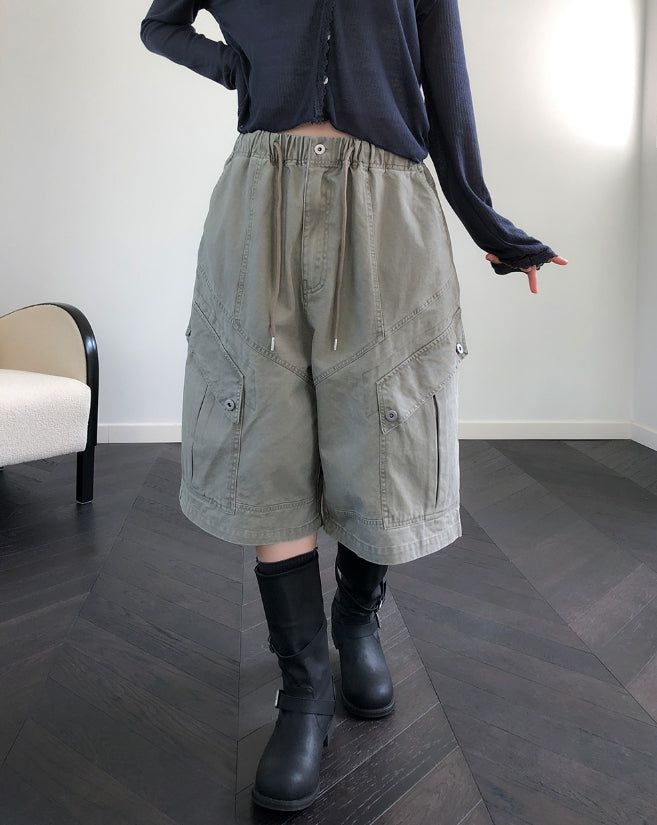 ULAN(ユレン)の「Roach Pigment Deep Dyeing Cargo Bermuda Shorts(Pants)」