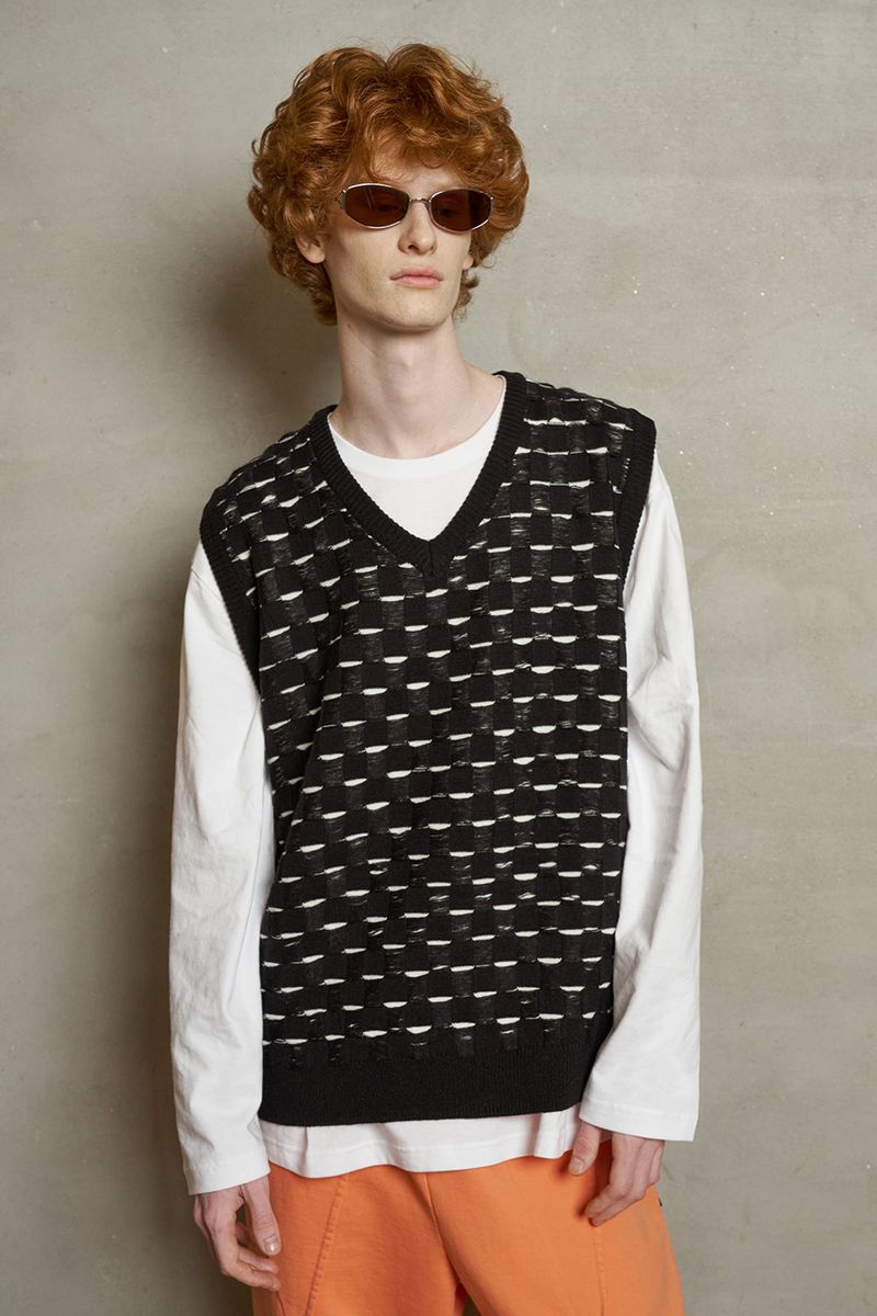 ROPE CHECKER KNIT VEST