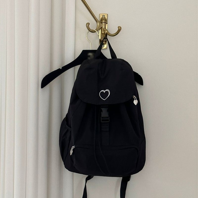 MAZZZZY（マジー）の「signature heart ♥ backpack (black)（Bags）」