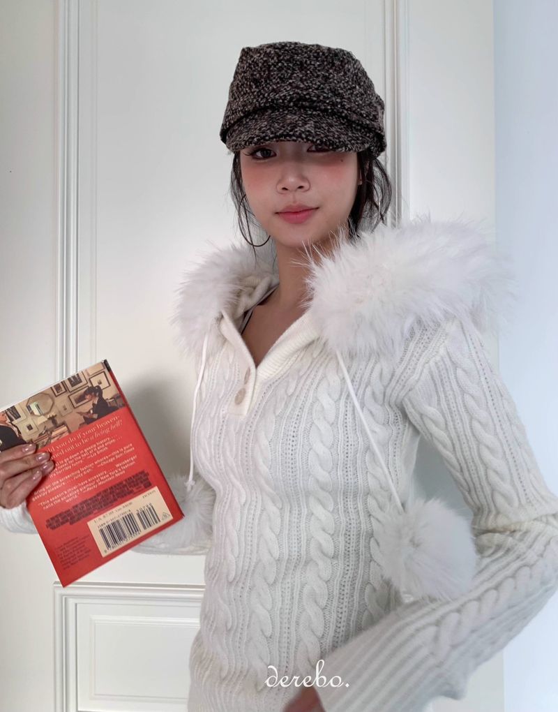 Snow Buddy Hood Twisted Knitwear