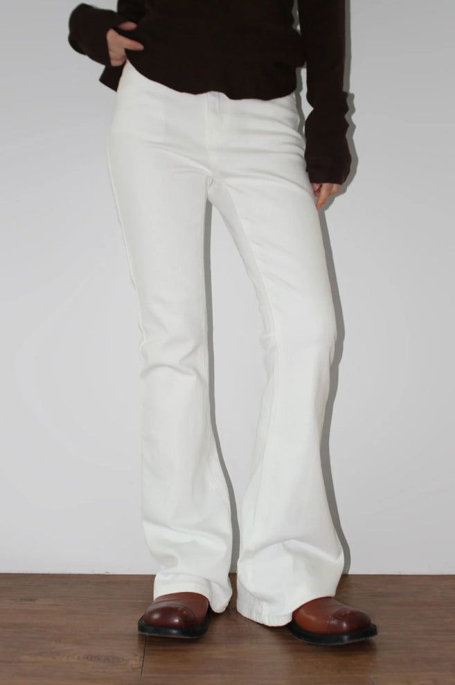 AAKE(アケ)の「LEAN LINE BOOTCUT PANTS(Pants)」