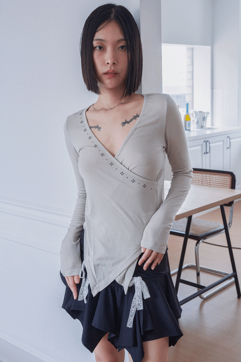 ストーンVネックTシャツ_ light grey