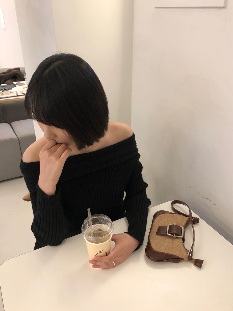 Drape feminine shoulder golgi knit