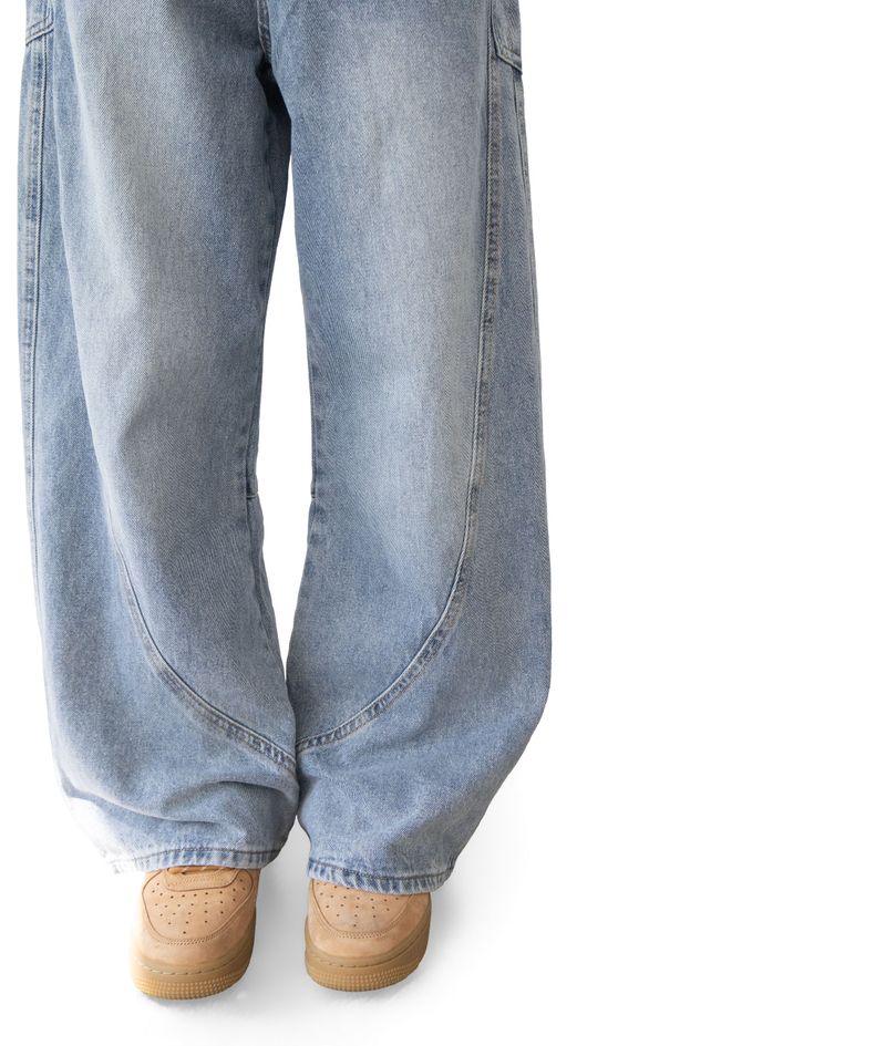 Jeff Big Pocket Washed Curved Jeans