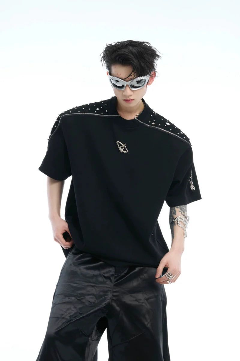 Argue Cultureの「Rhinestone Zipper Detail T-Shirt（Tops）」