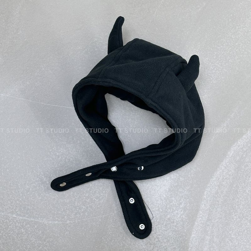Devil-hat